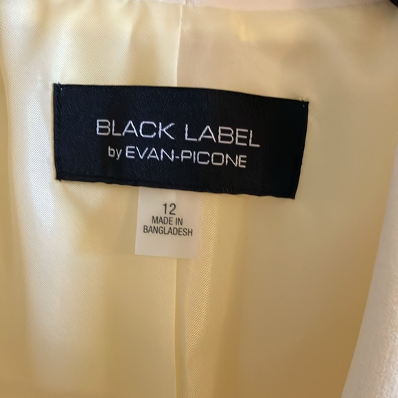 Buttercream Jacket nwt - Picture 3 of 3